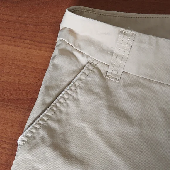 Gap favorite chino cropped, tan, size 8 - Picture 6 of 6